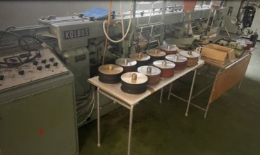 Head and tail banding machine